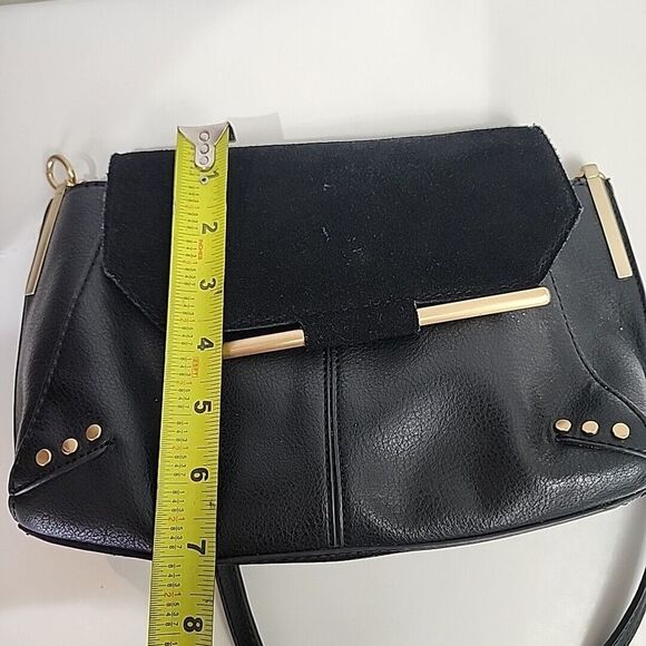 Sole Society Black Crossbody Bag Faux Leather Suede Flap Gold Chain - Picture 9 of 9